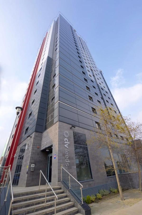 Small Double Ensuite Room Next To The City Centre Leeds  Buitenkant foto